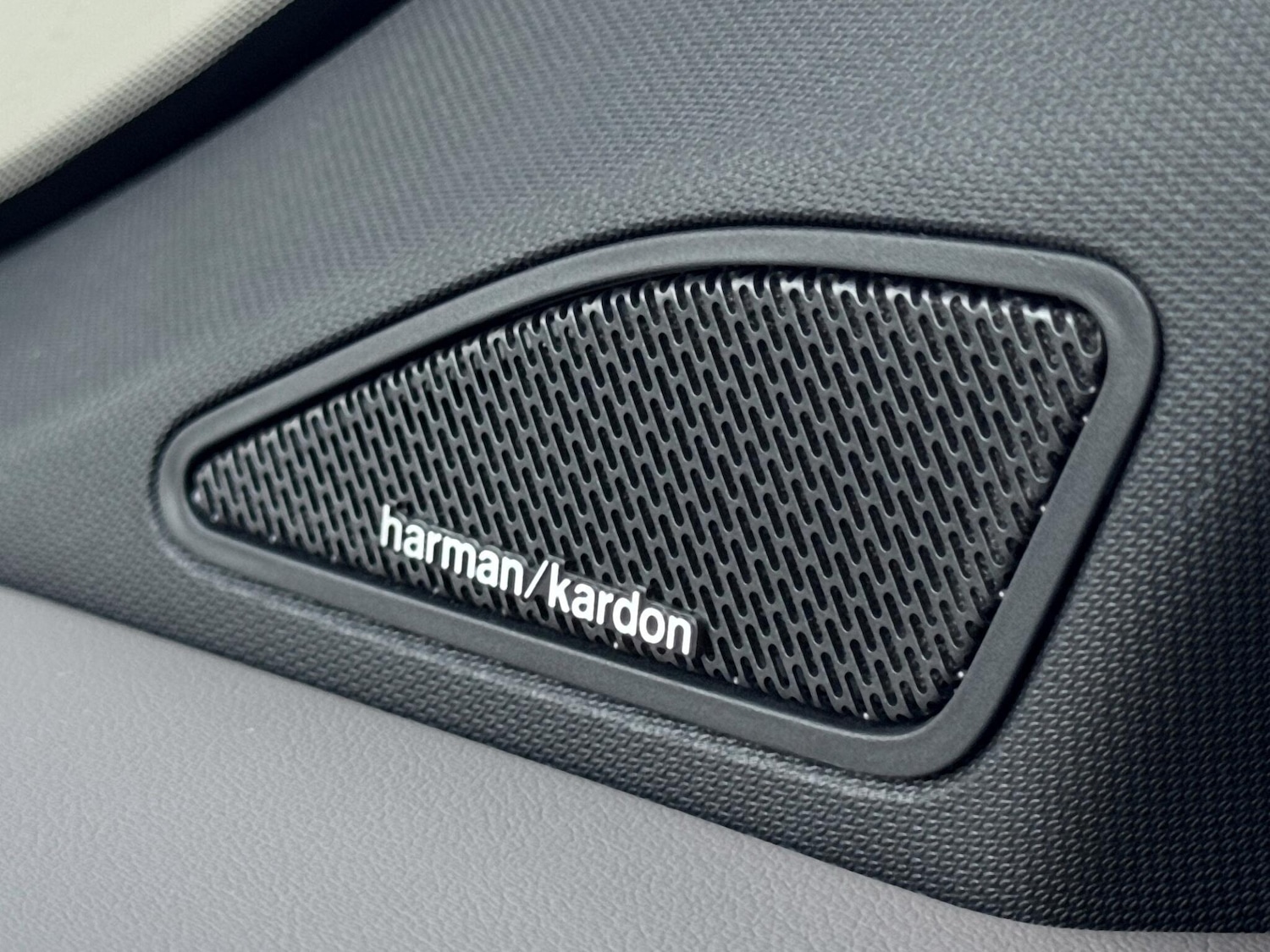 Used Volkswagen Amarok 2023 for sale - 76865724: Photo 19