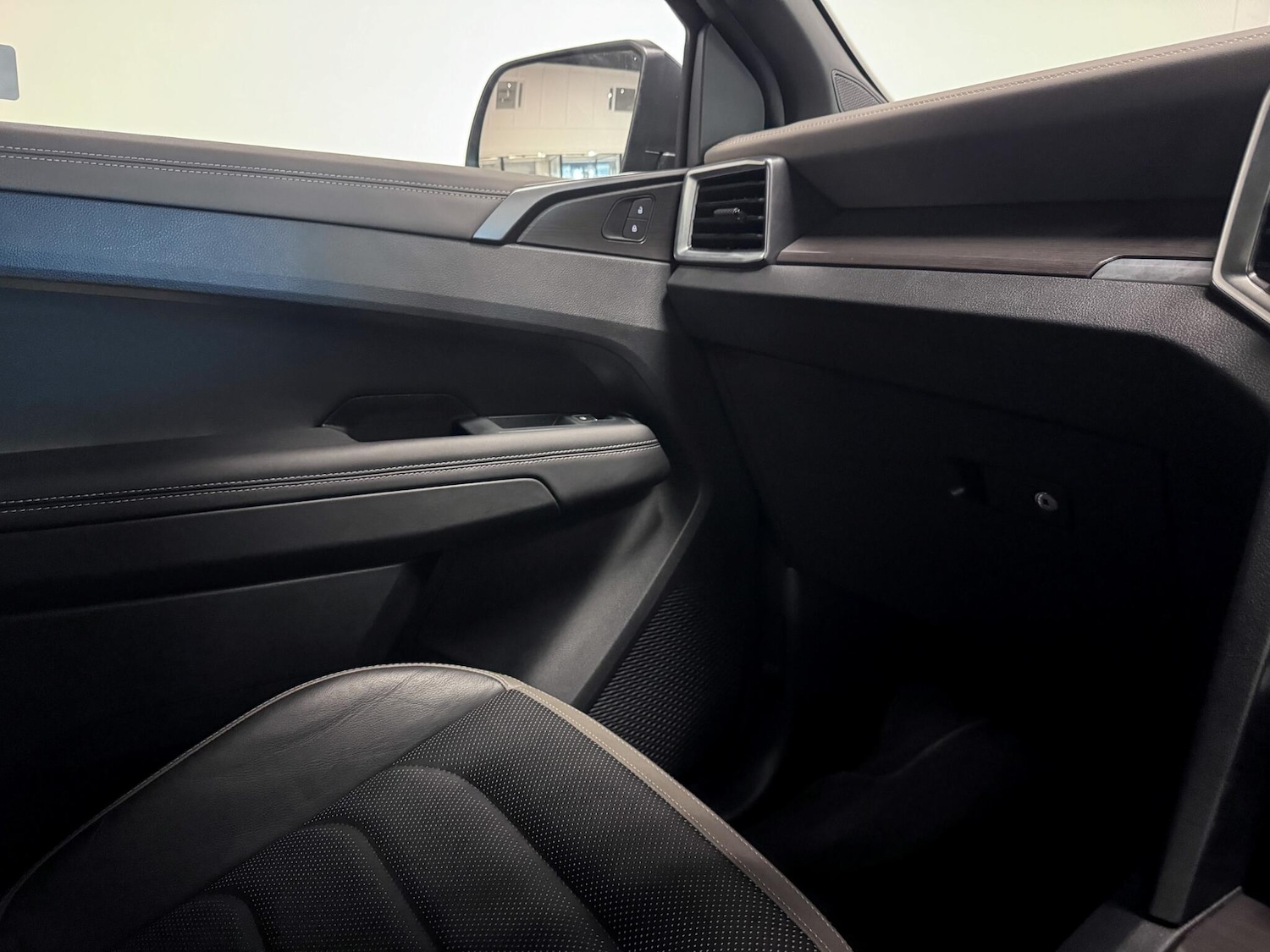 Used Volkswagen Amarok 2023 for sale - 76865724: Photo 31