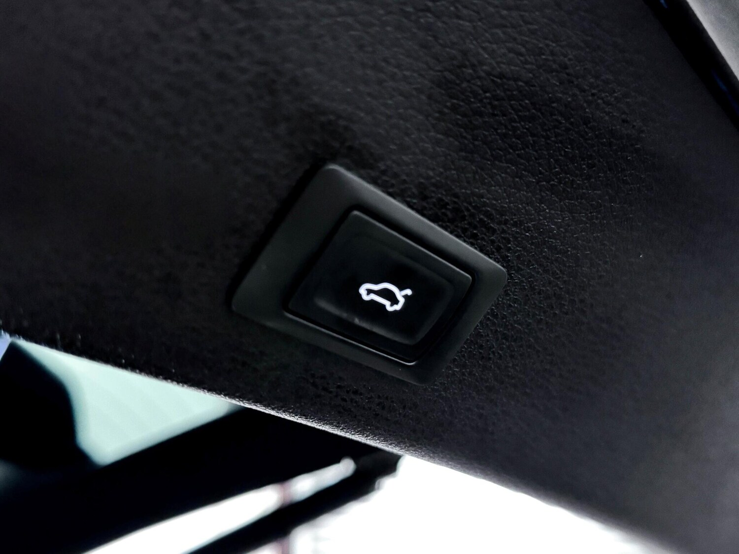 Used Audi e-tron 2023 for sale - 77291773: Photo 13