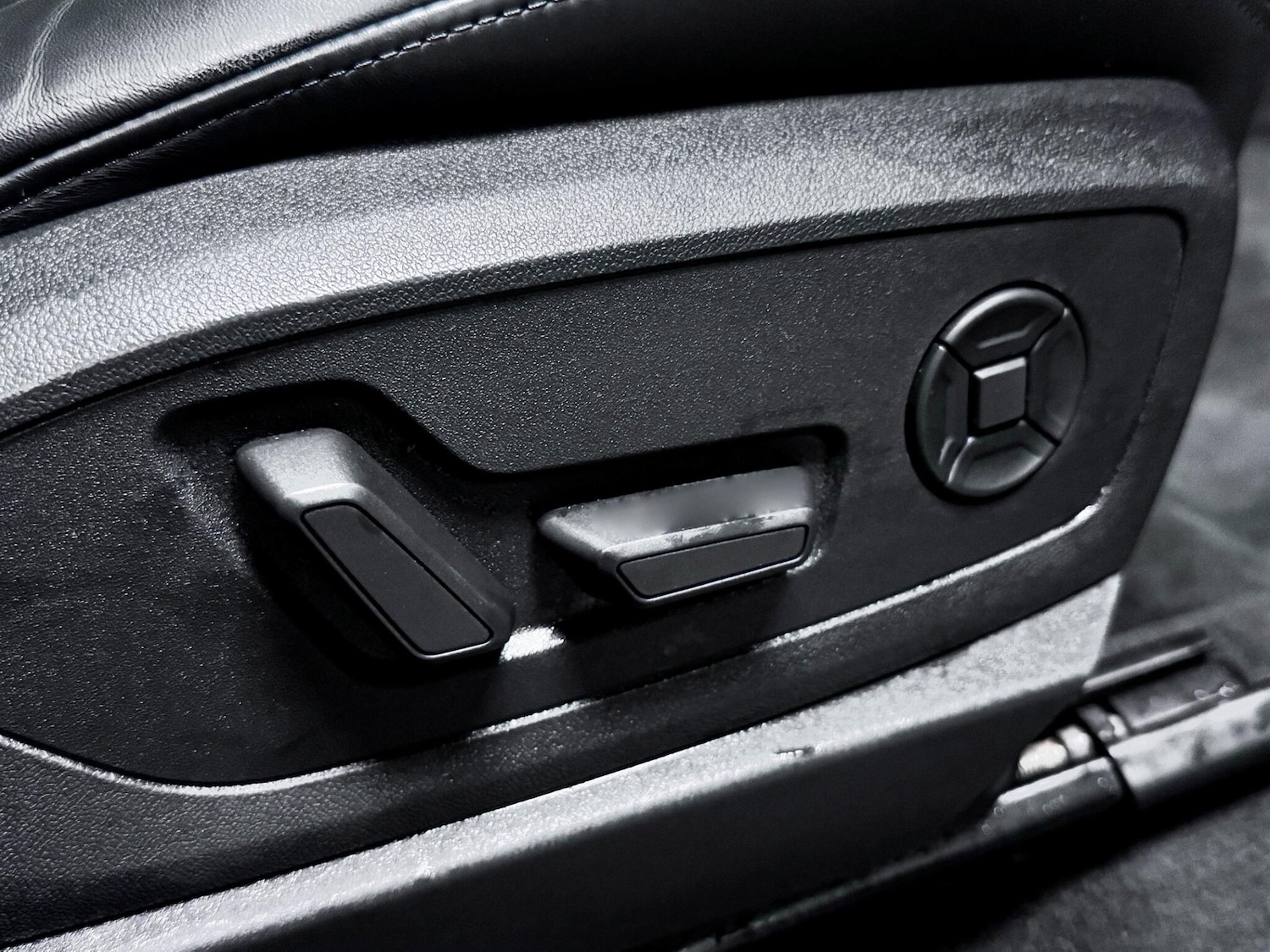 Used Audi e-tron 2023 for sale - 77291773: Photo 21