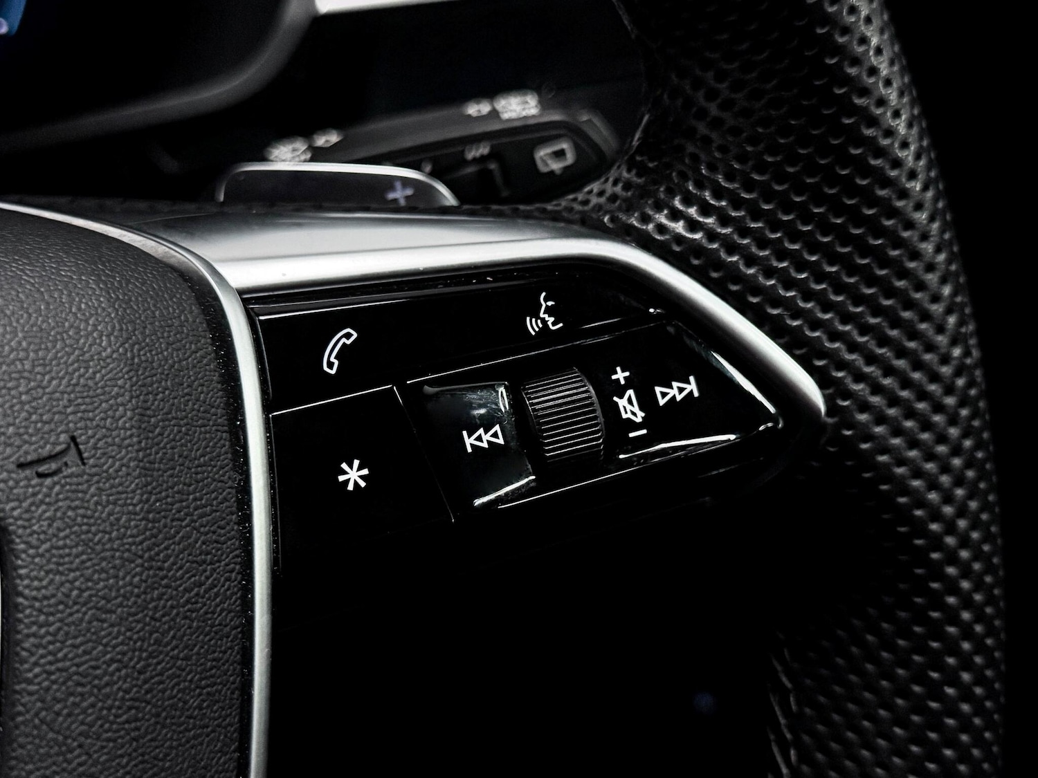 Used Audi e-tron 2023 for sale - 77291773: Photo 40