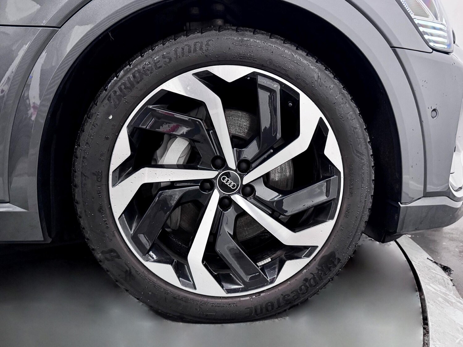 Used Audi e-tron 2023 for sale - 77291773: Photo 55