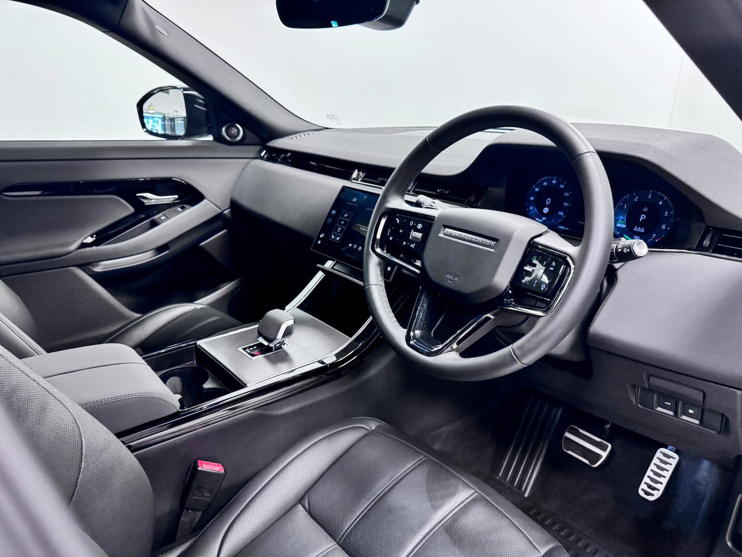 Used Land Rover Range Rover Evoque 2024 for sale - 77646452: Photo 21