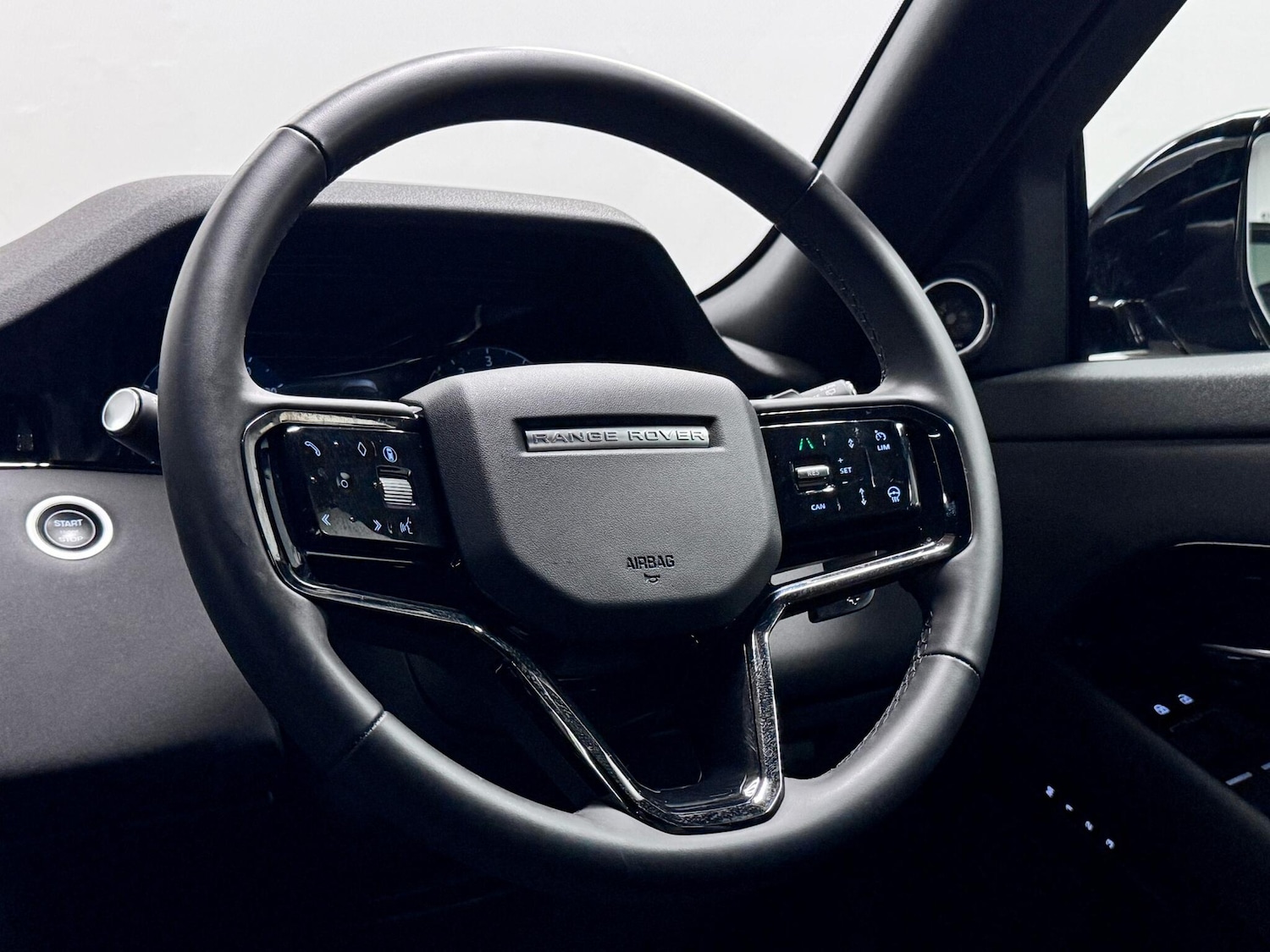 Used Land Rover Range Rover Evoque 2024 for sale - 77646452: Photo 33