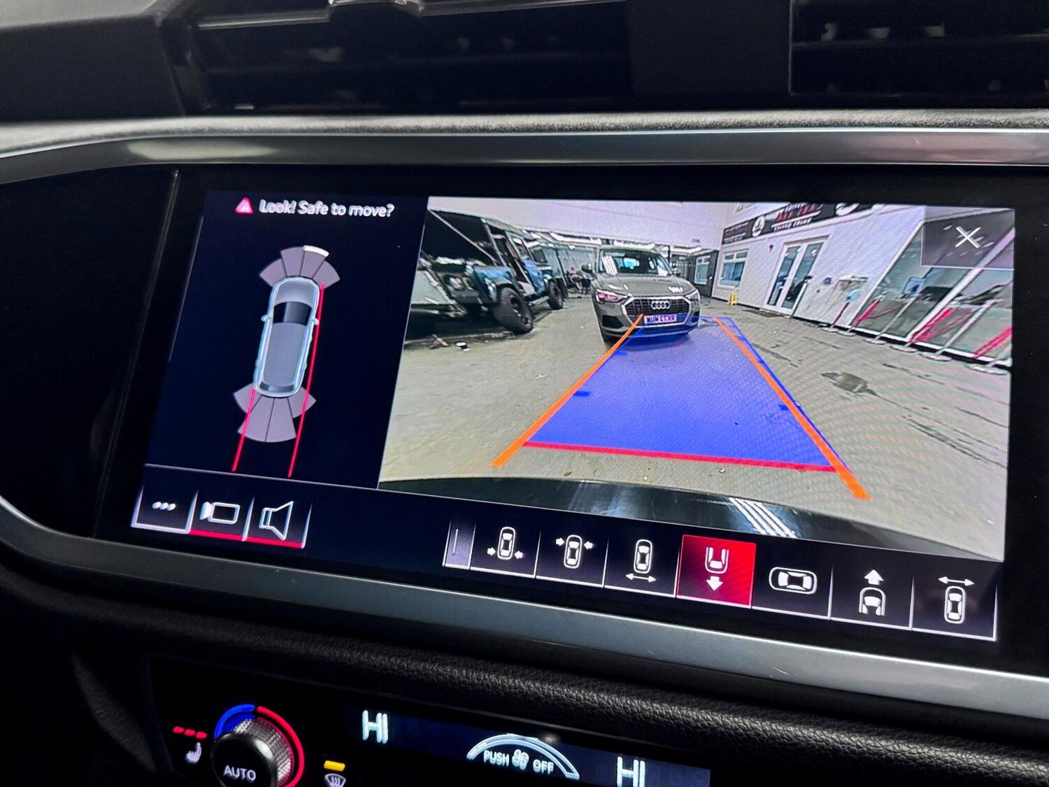 Used Audi RS Q3 2020 for sale - 77994426: Photo 43