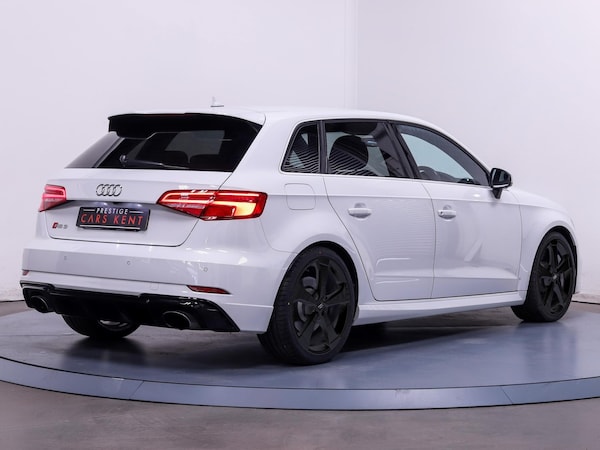 Used Audi RS3 2017 for sale - 76151336: Photo 9