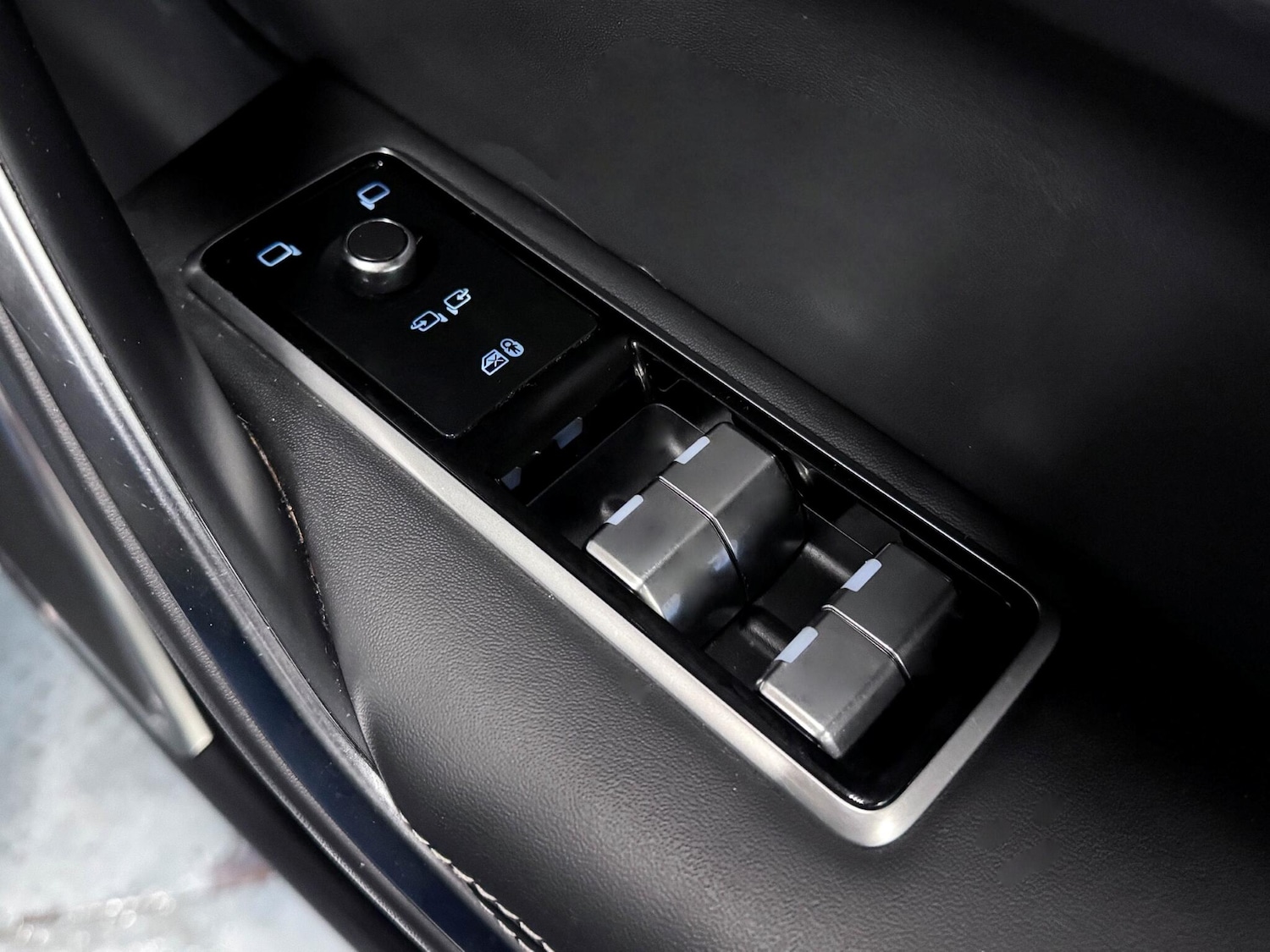 Used Jaguar F-Pace 2023 for sale - 76925983: Photo 17