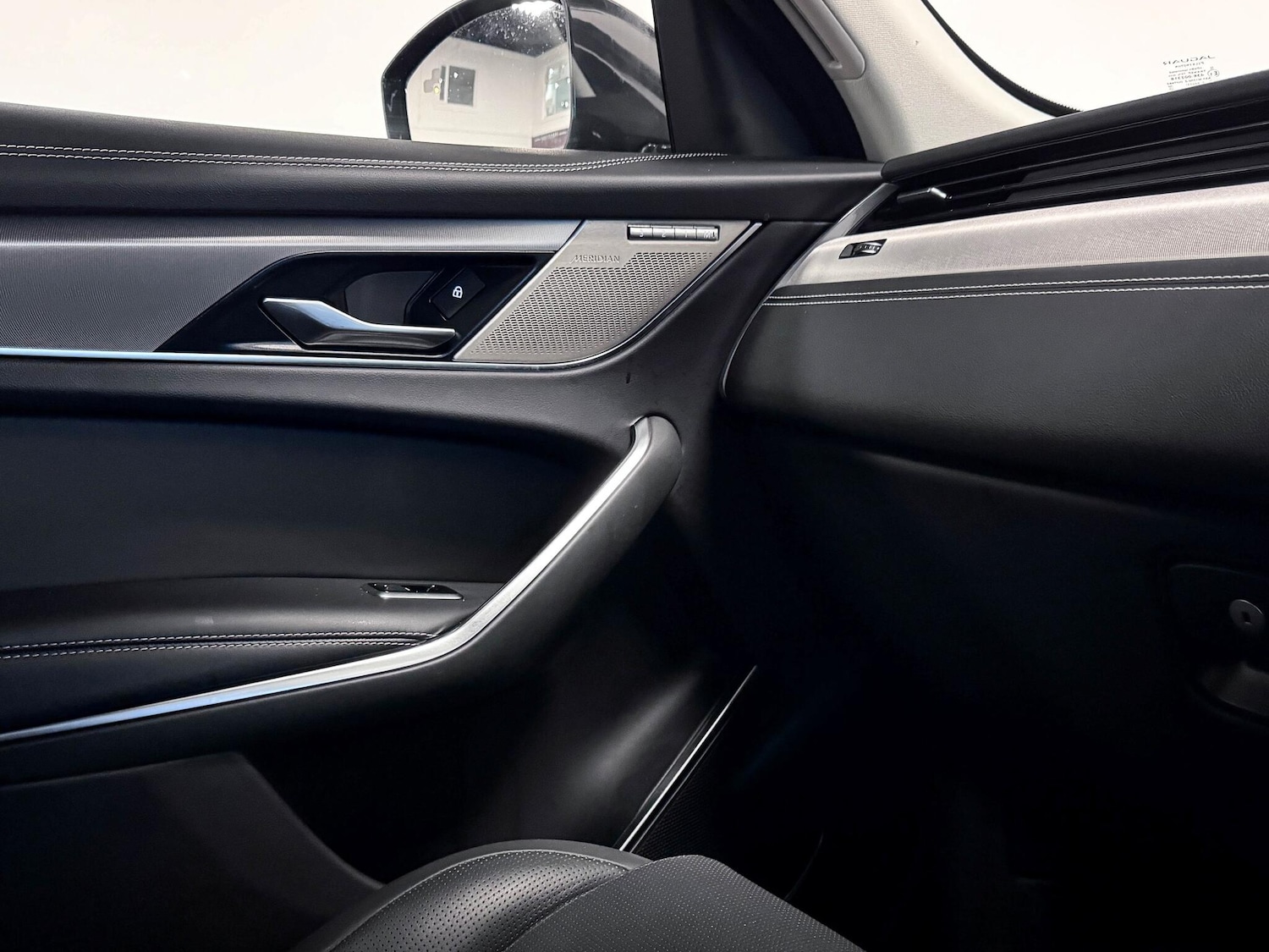 Used Jaguar F-Pace 2023 for sale - 76925983: Photo 29