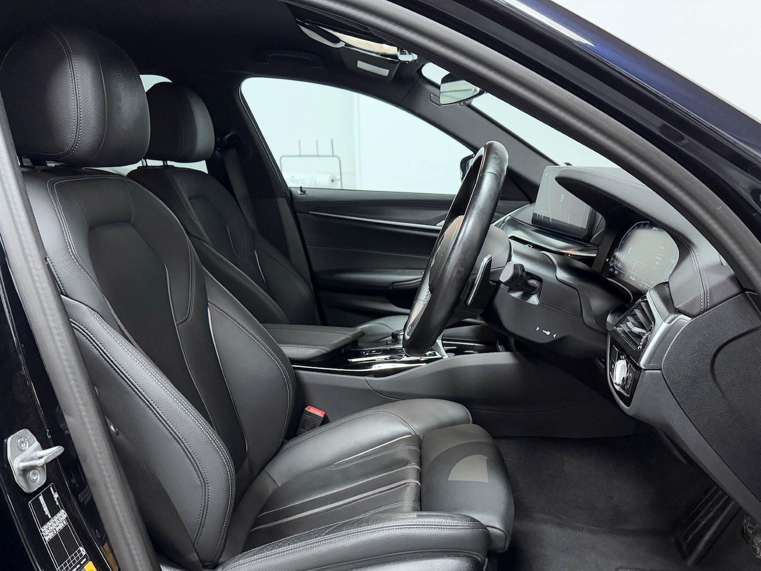 Used BMW 5 Series 2023 for sale - 75839104: Photo 24