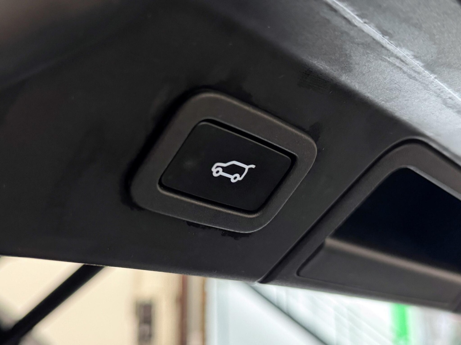 Used Land Rover Range Rover Velar 2021 for sale - 76865989: Photo 13