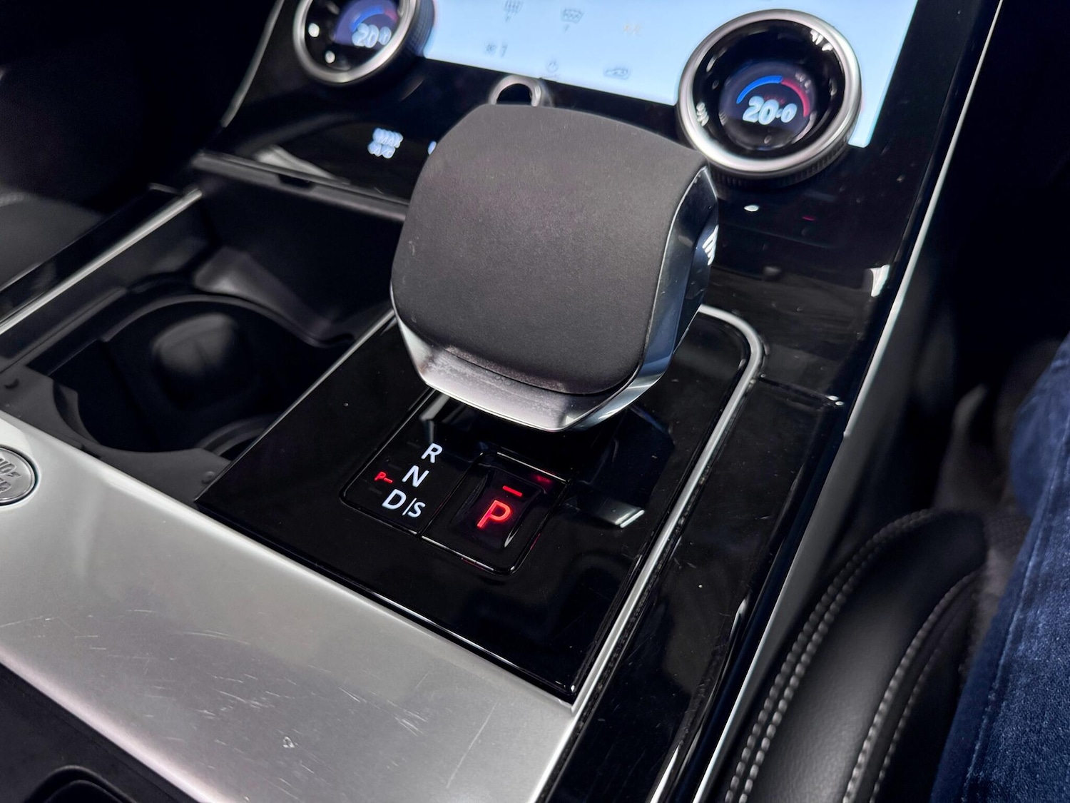 Used Land Rover Range Rover Velar 2021 for sale - 76865989: Photo 31