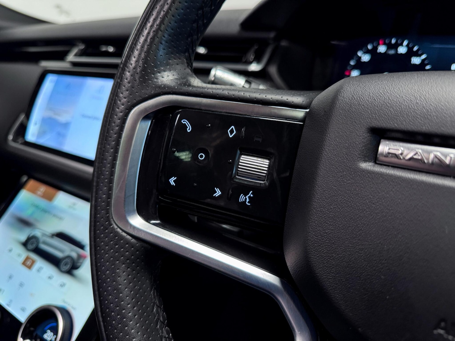 Used Land Rover Range Rover Velar 2021 for sale - 76865989: Photo 37