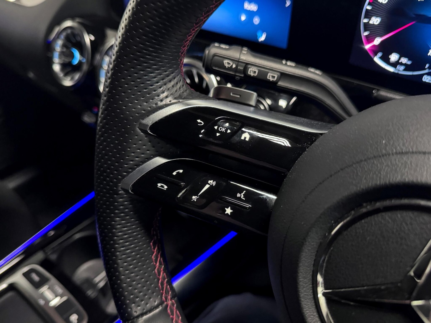 Used Mercedes-Benz GLA 2023 for sale - 77120642: Photo 33