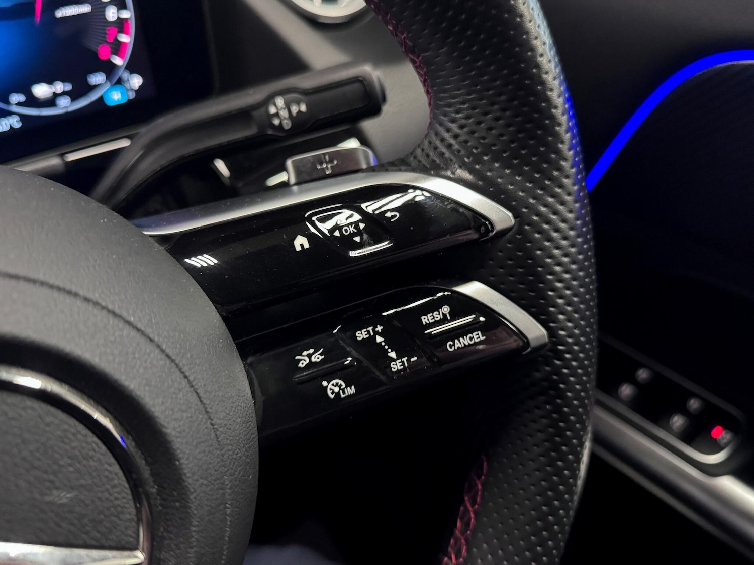 Used Mercedes-Benz GLA 2023 for sale - 77120642: Photo 35