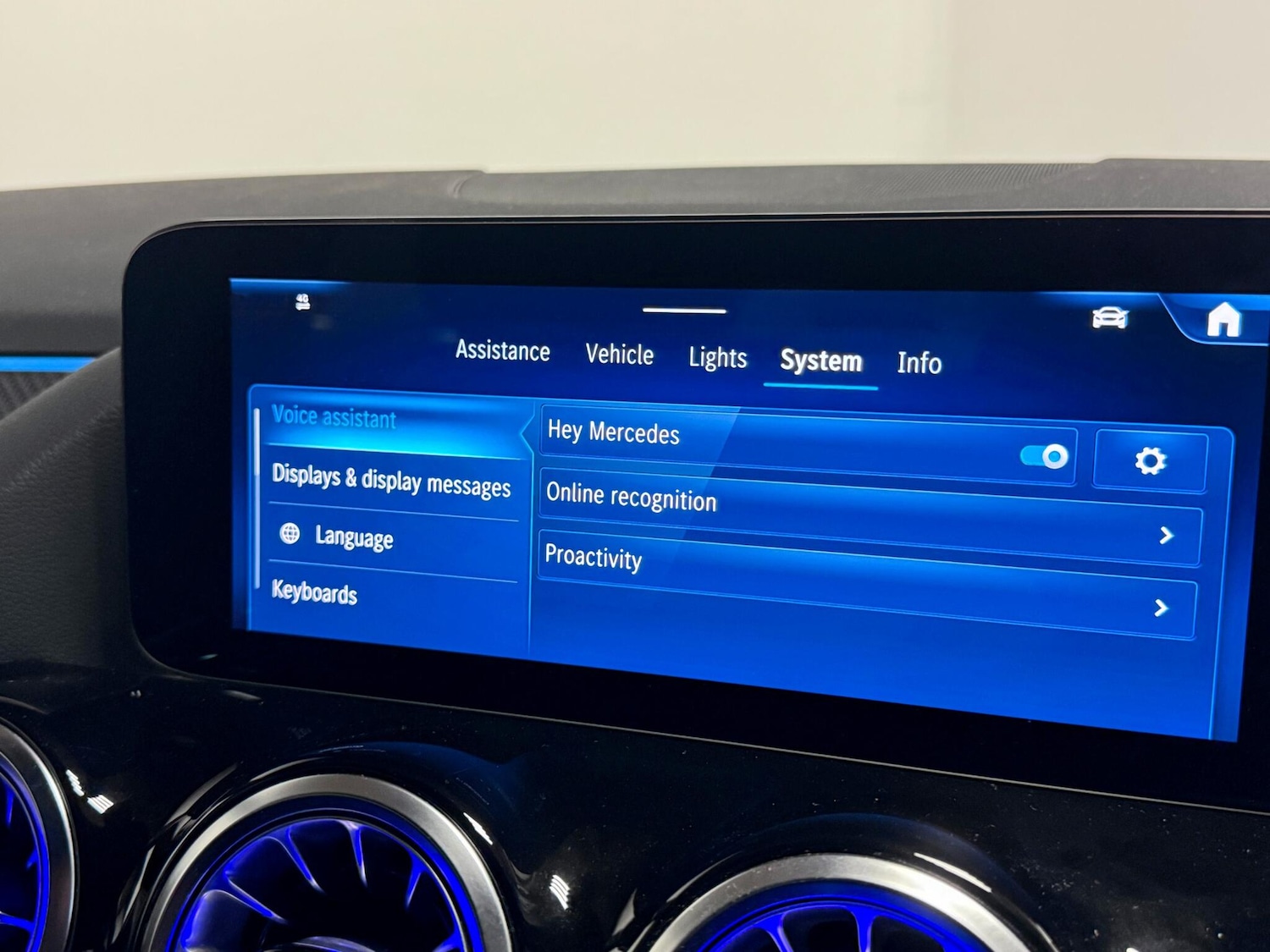 Used Mercedes-Benz GLA 2023 for sale - 77120642: Photo 51