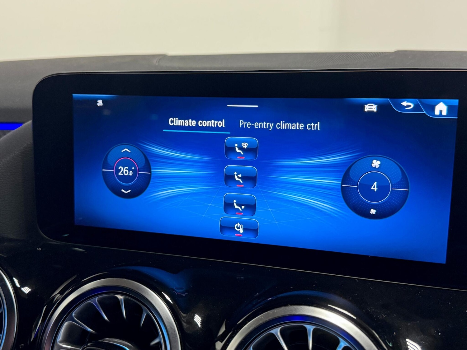 Used Mercedes-Benz GLA 2023 for sale - 77120642: Photo 53