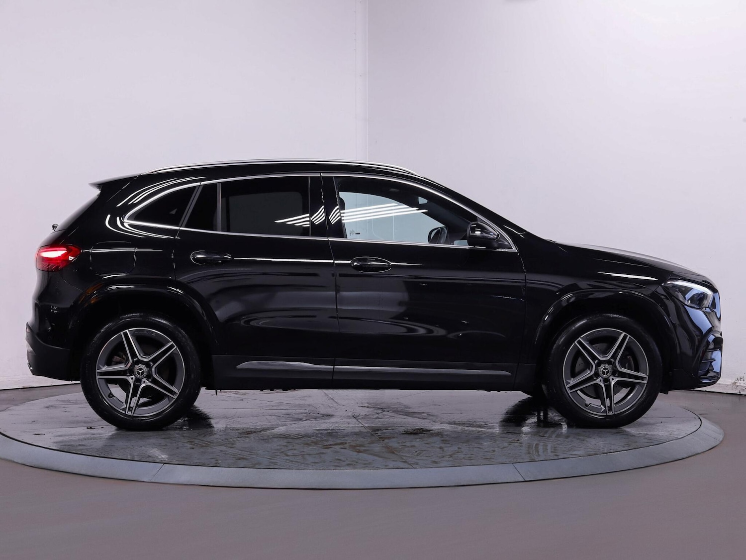 Used Mercedes-Benz GLA 2023 for sale - 77120642: Photo 8