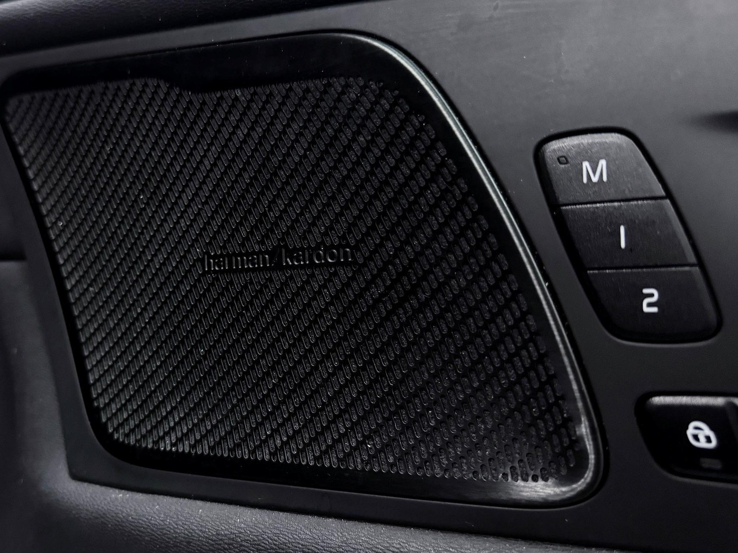 Used Volvo XC60 2022 for sale - 77253869: Photo 19