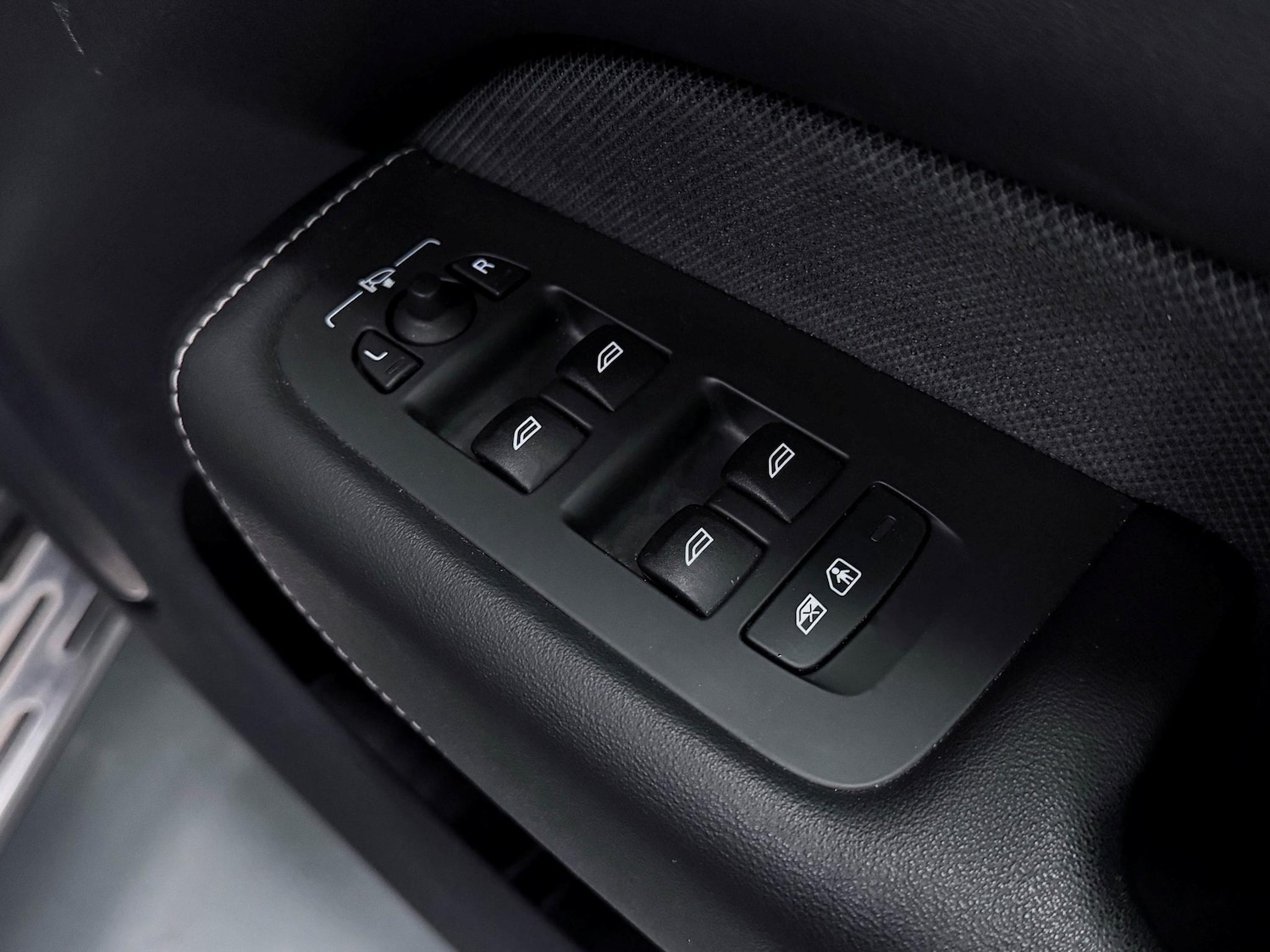 Used Volvo XC60 2022 for sale - 77253869: Photo 21