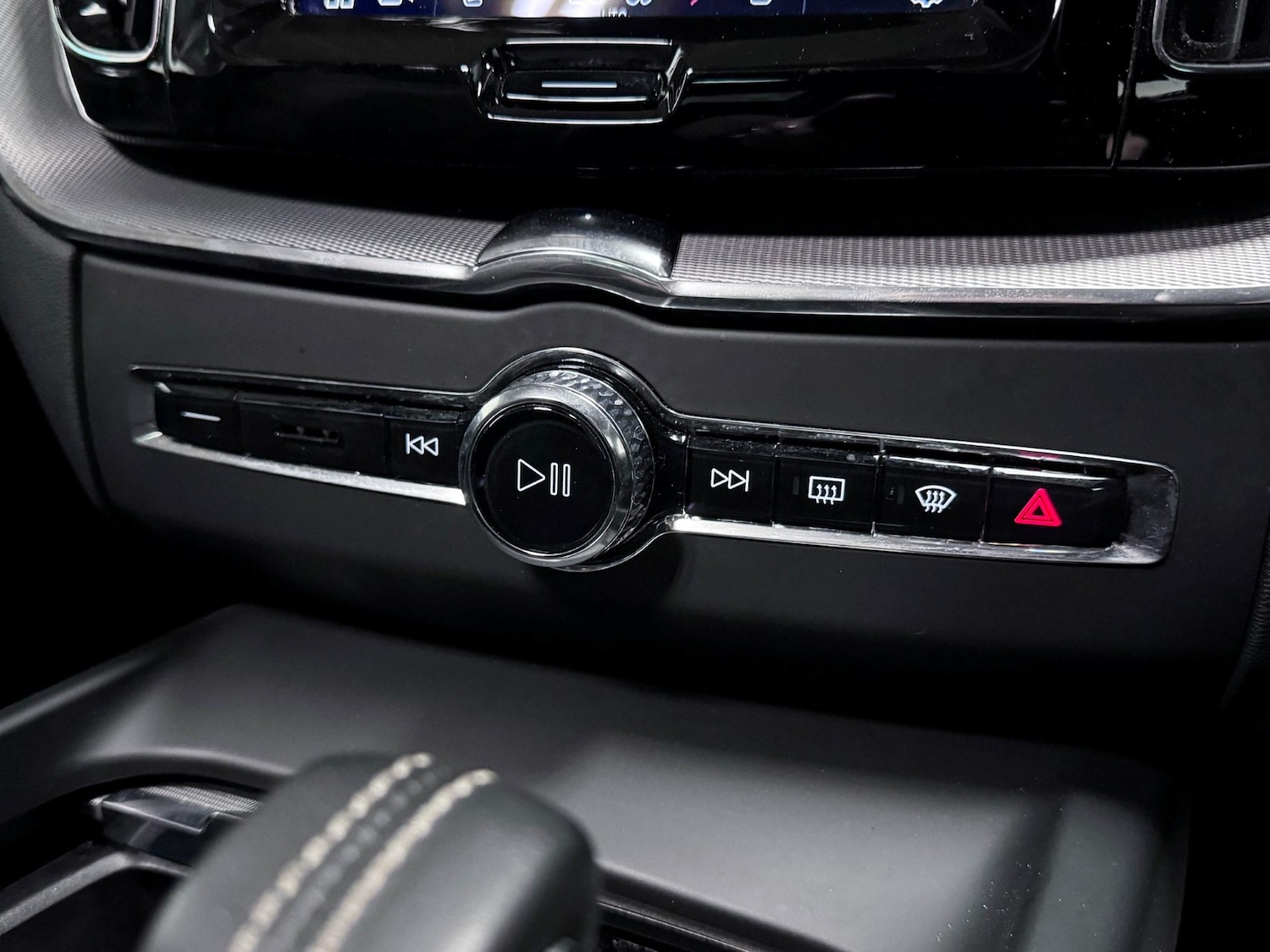 Used Volvo XC60 2022 for sale - 77253869: Photo 33