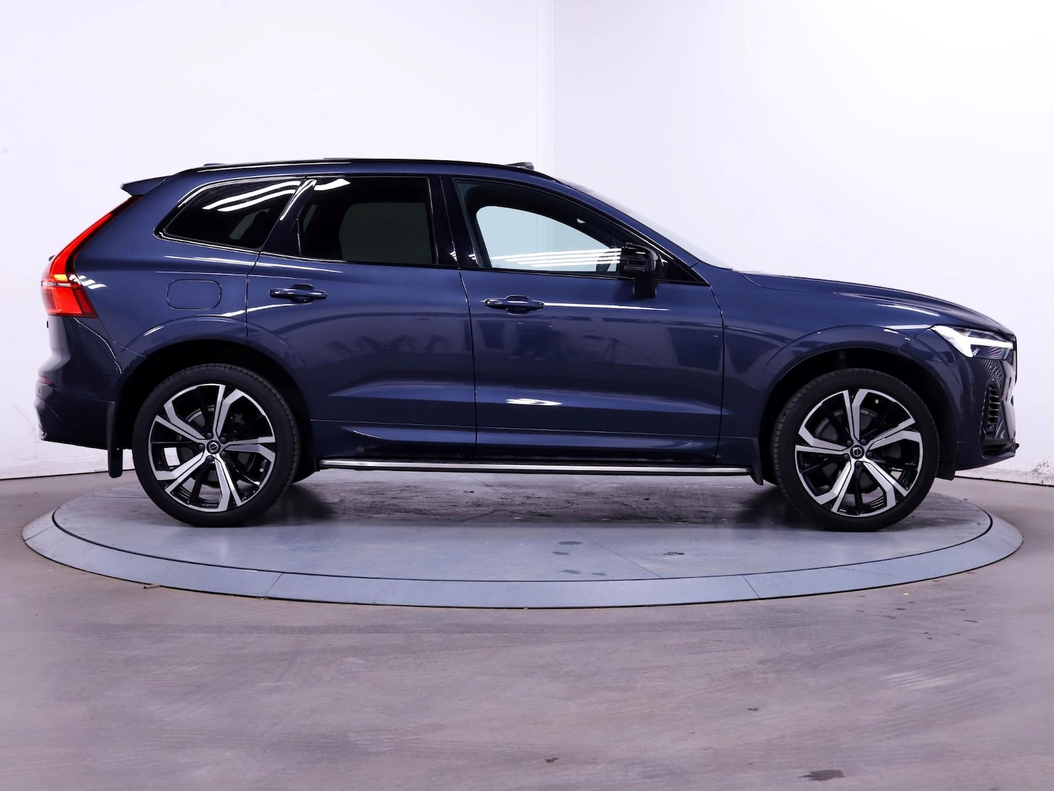 Used Volvo XC60 2022 for sale - 77253869: Photo 8