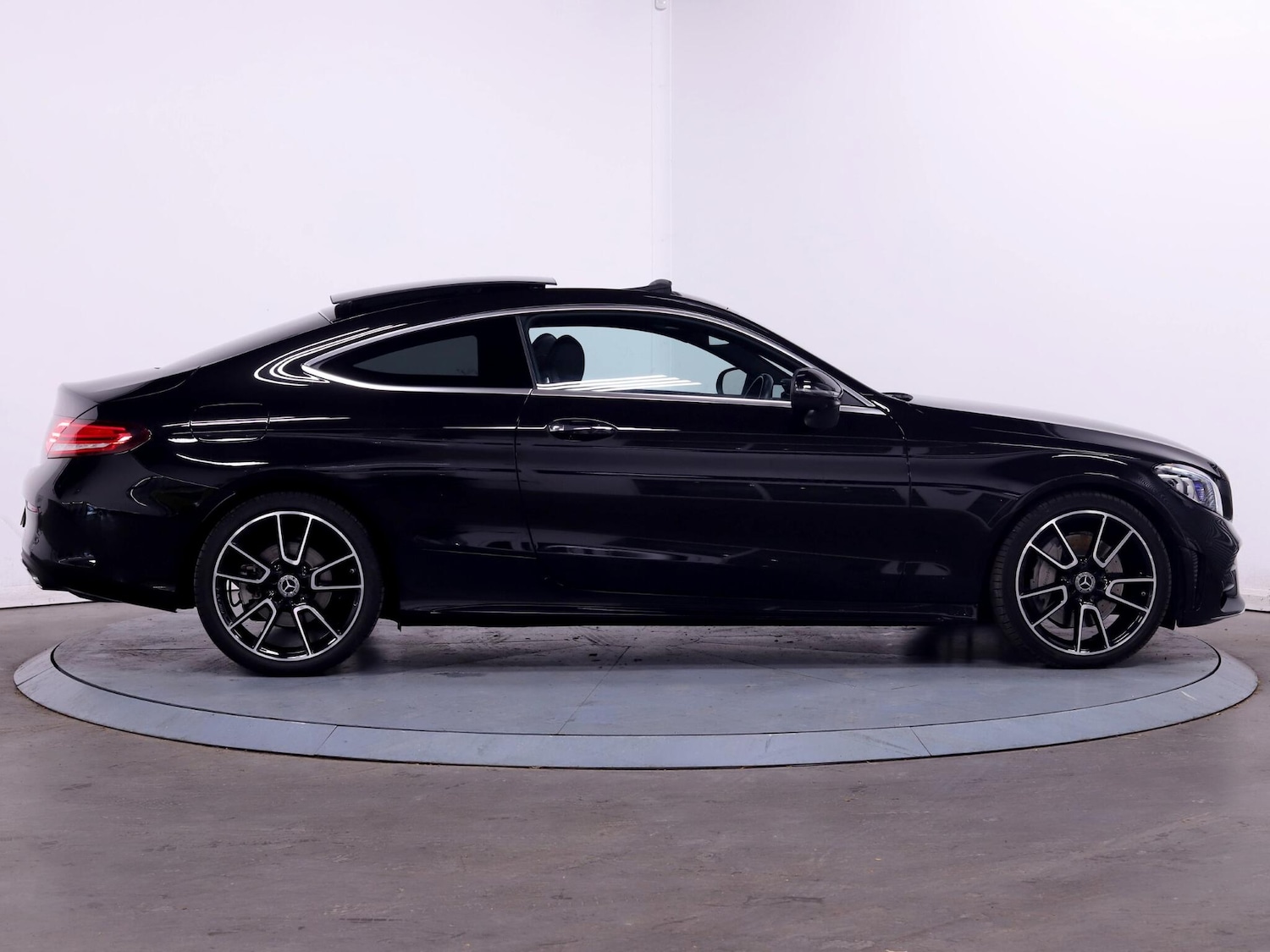 Used Mercedes-Benz C-Class 2020 for sale - 76060467: Photo 8