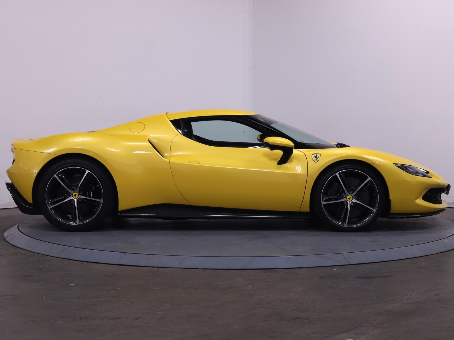 Used Ferrari 296 GTB 2023 for sale - 76645613: Photo 14