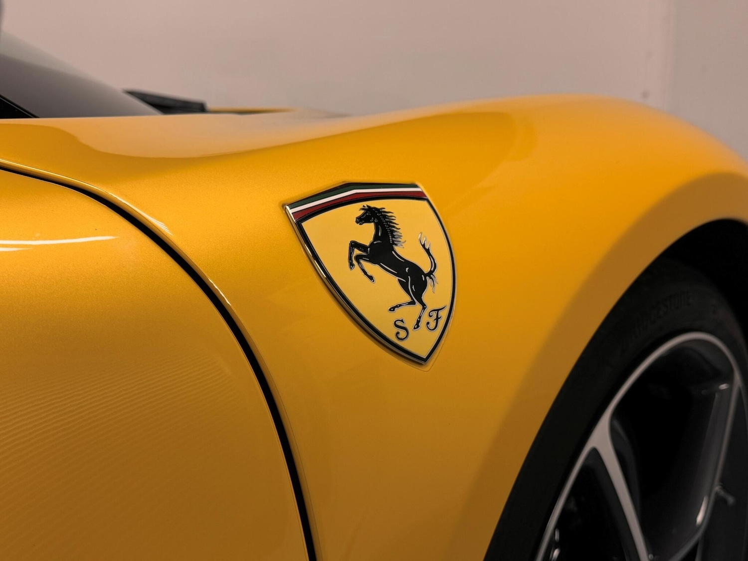 Used Ferrari 296 GTB 2023 for sale - 76645613: Photo 18