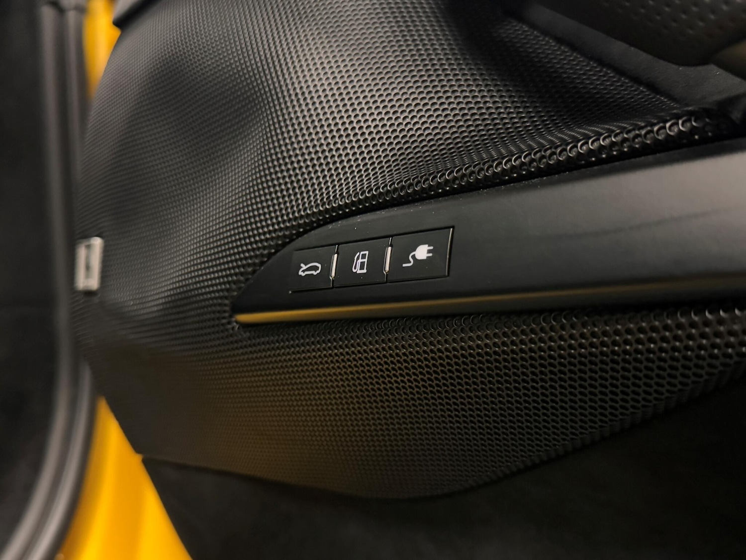 Used Ferrari 296 GTB 2023 for sale - 76645613: Photo 23