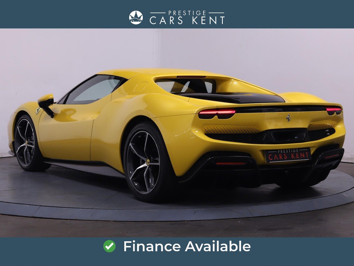 Used Ferrari 296 GTB 2023 for sale - 76645613: Photo 3