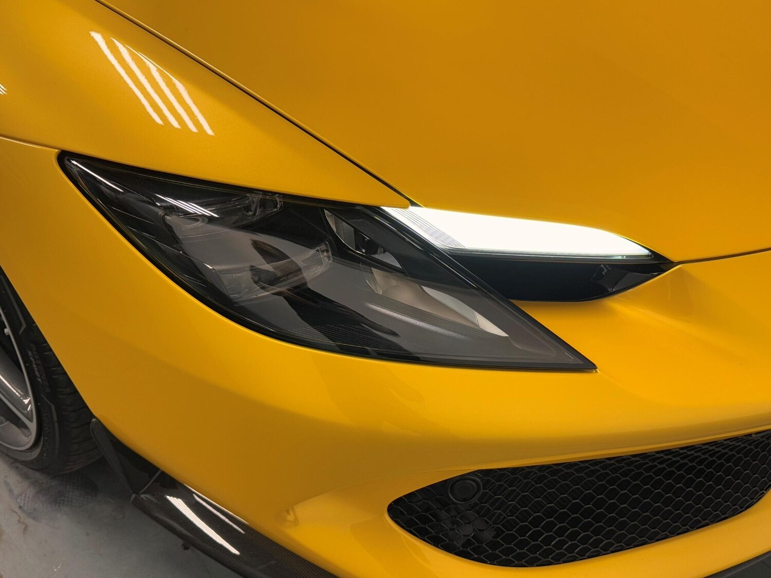 Used Ferrari 296 GTB 2023 for sale - 76645613: Photo 7