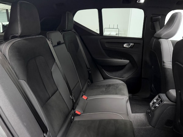 Used Volvo XC40 2023 for sale - 75781638: Photo 27
