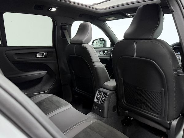 Used Volvo XC40 2023 for sale - 75781638: Photo 28