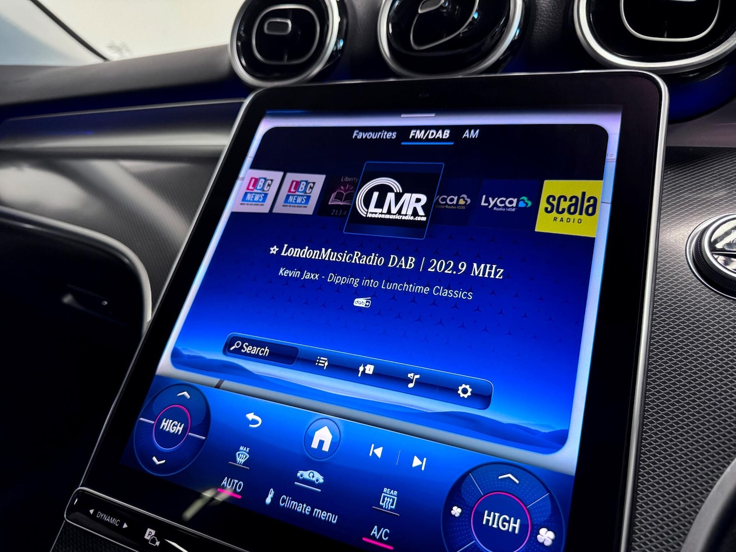 Used Mercedes-Benz C Class 2022 for sale - 77081813: Photo 39