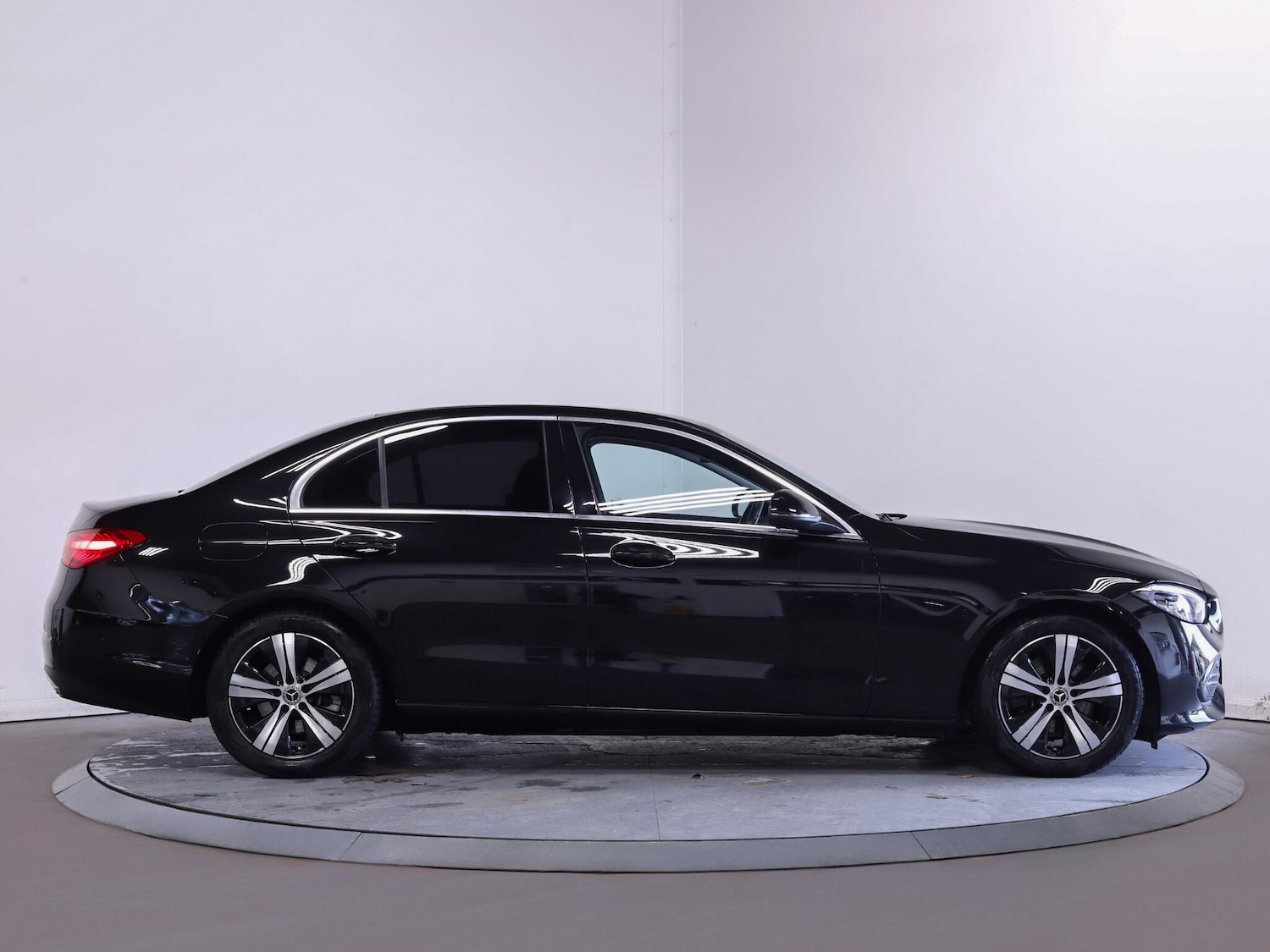 Used Mercedes-Benz C Class 2022 for sale - 77081813: Photo 8