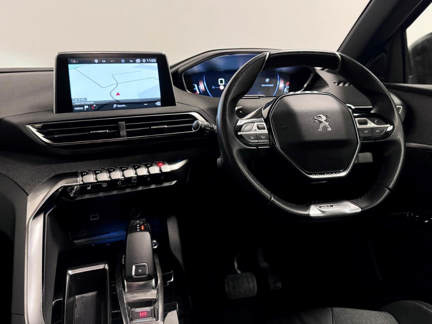 Used Peugeot 5008 2020 for sale - 76887445: Photo 29