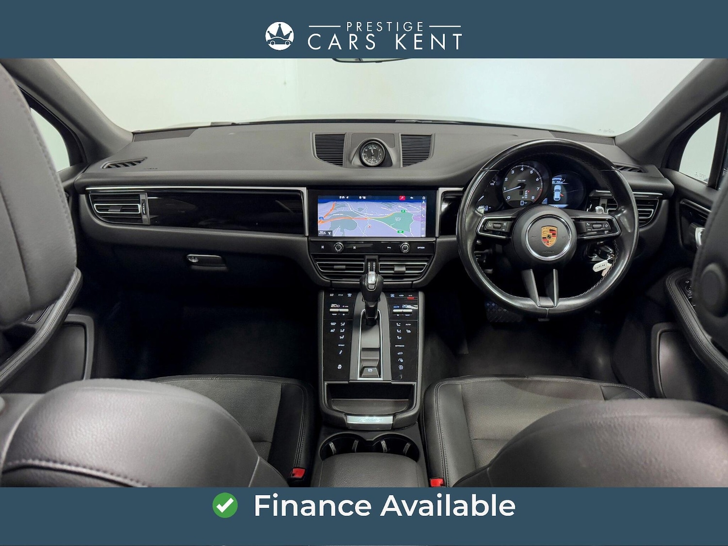 Used Porsche Macan 2021 for sale - 76214676: Photo 2