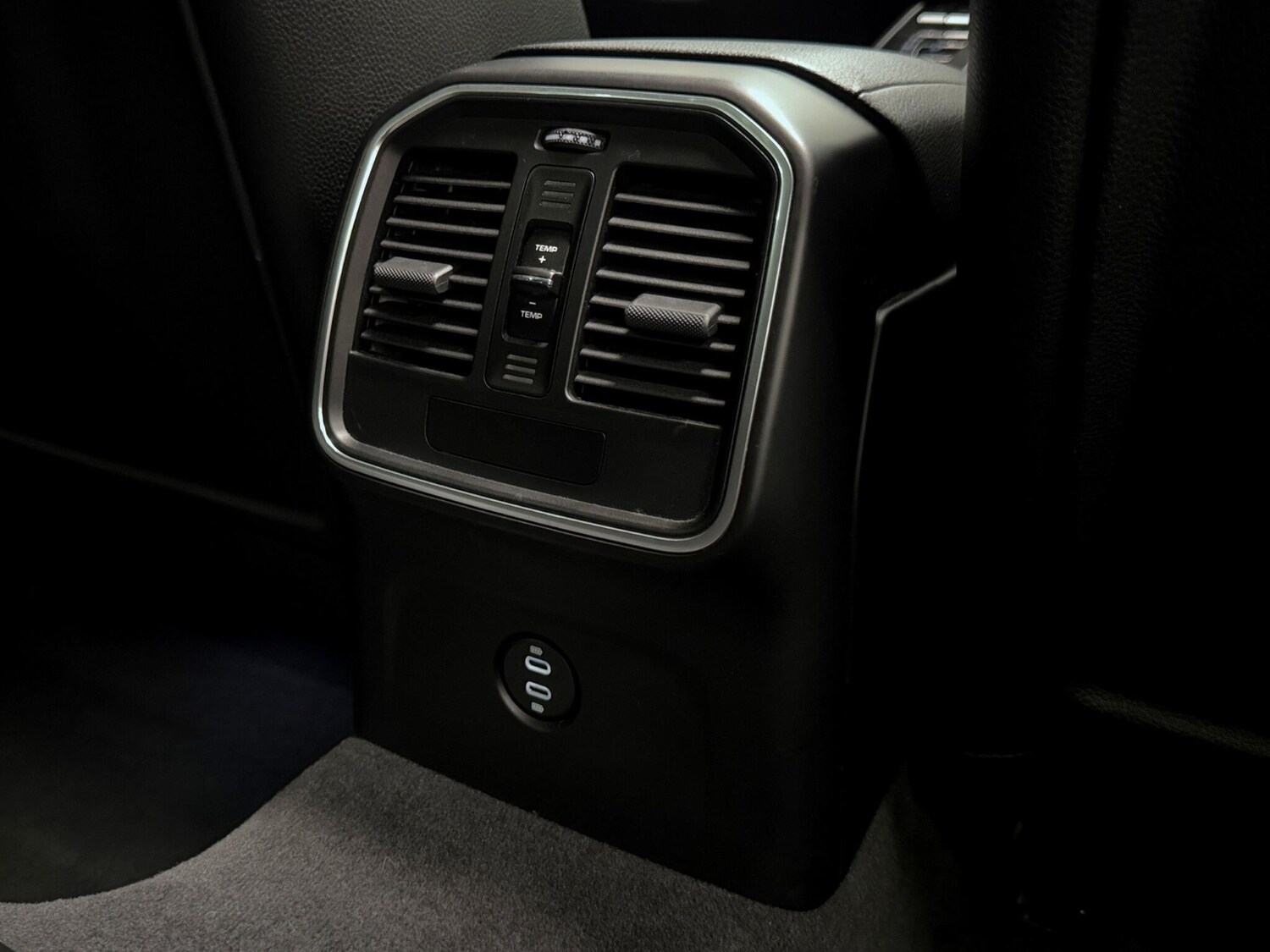 Used Porsche Macan 2021 for sale - 76214676: Photo 31