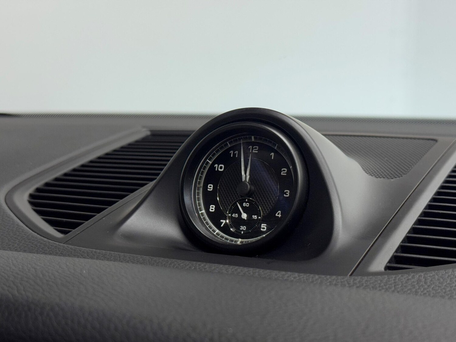 Used Porsche Macan 2021 for sale - 76214676: Photo 38