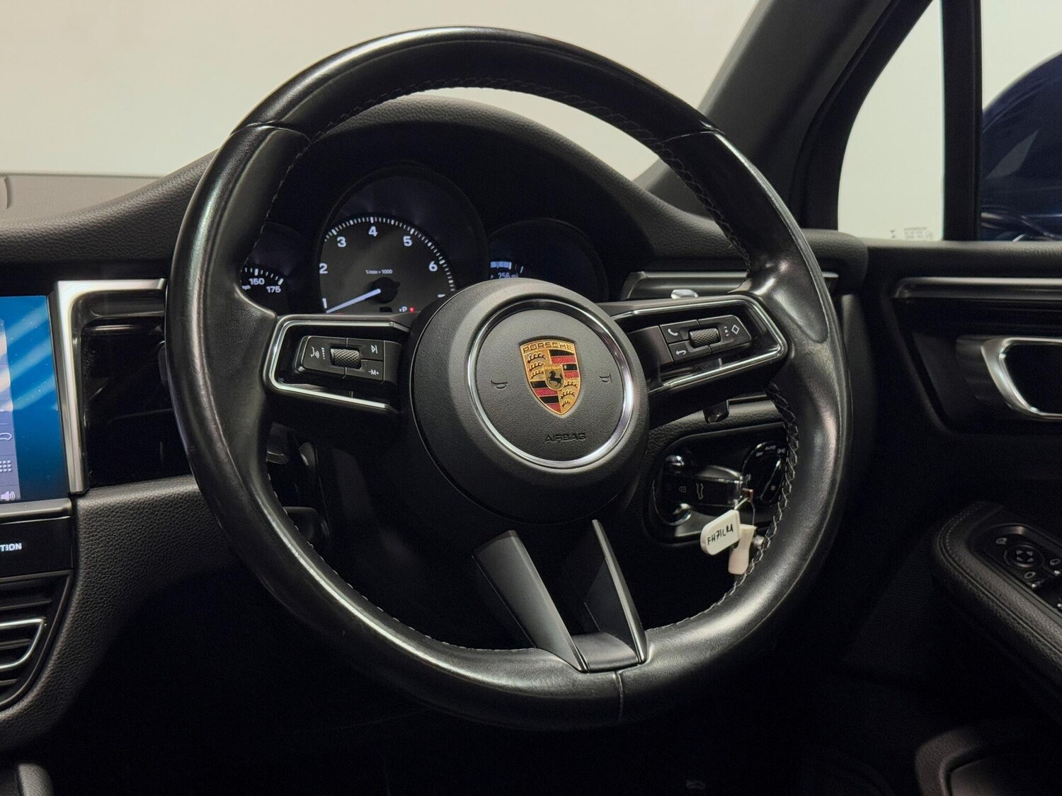 Used Porsche Macan 2021 for sale - 76214676: Photo 40