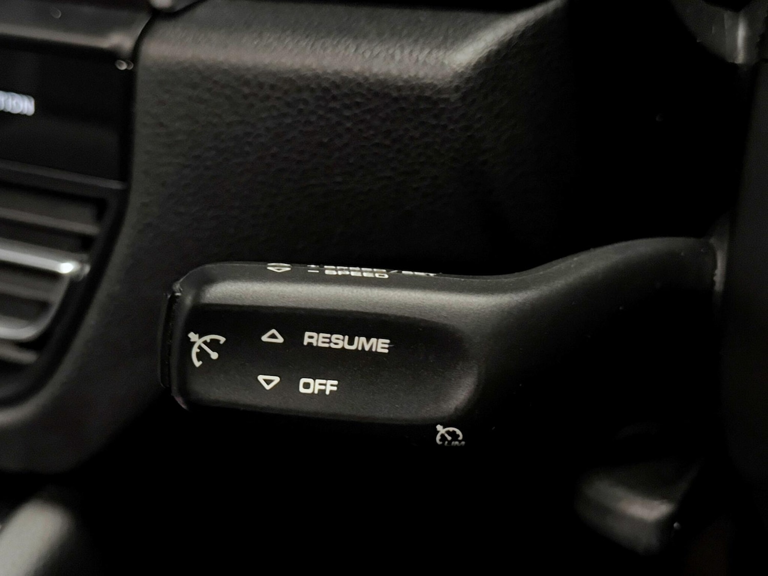 Used Porsche Macan 2021 for sale - 76214676: Photo 42