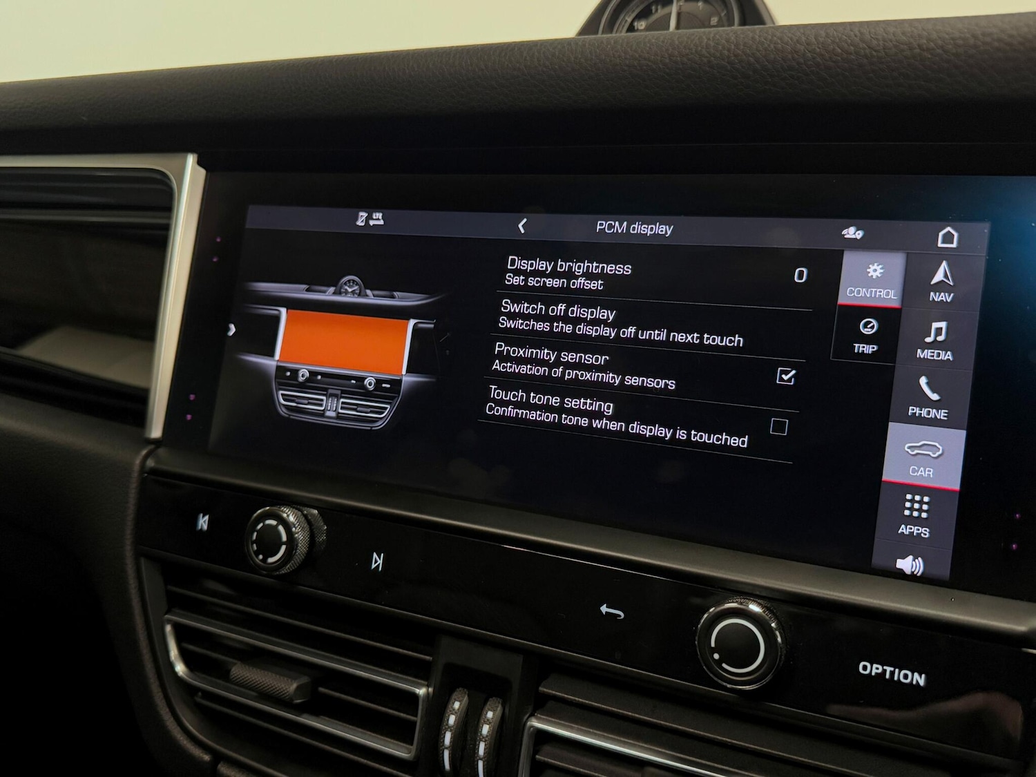 Used Porsche Macan 2021 for sale - 76214676: Photo 52