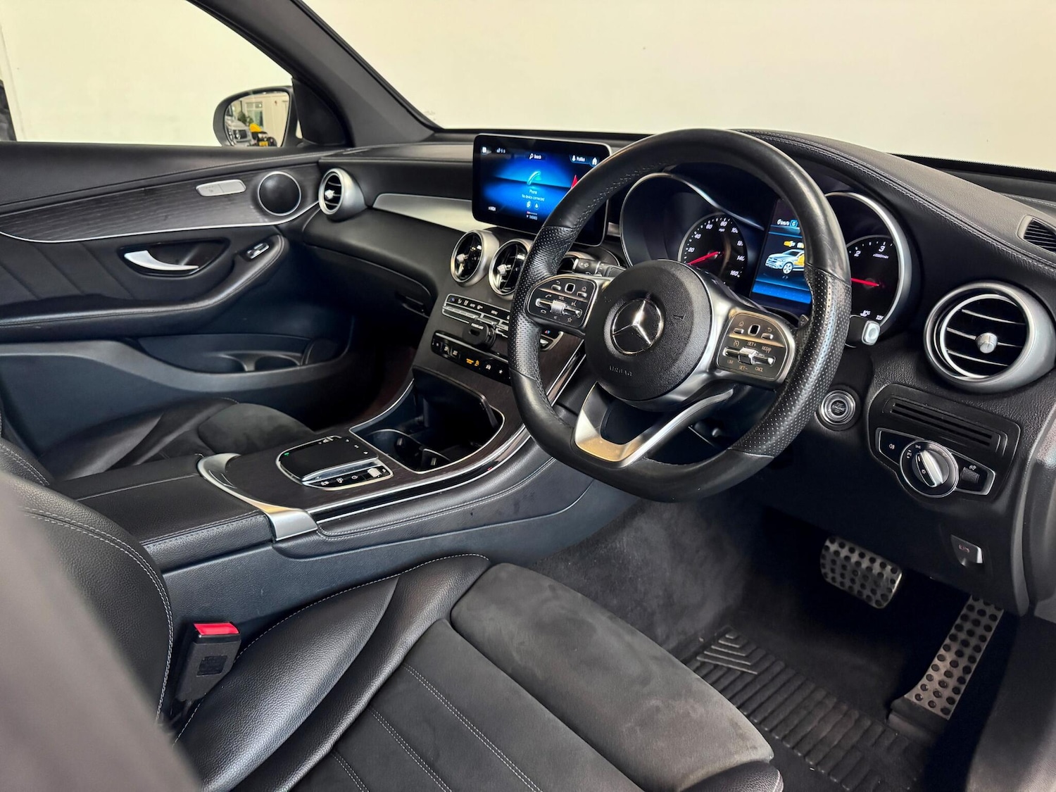 Used Mercedes-Benz GLC 2019 for sale - 76953303: Photo 19