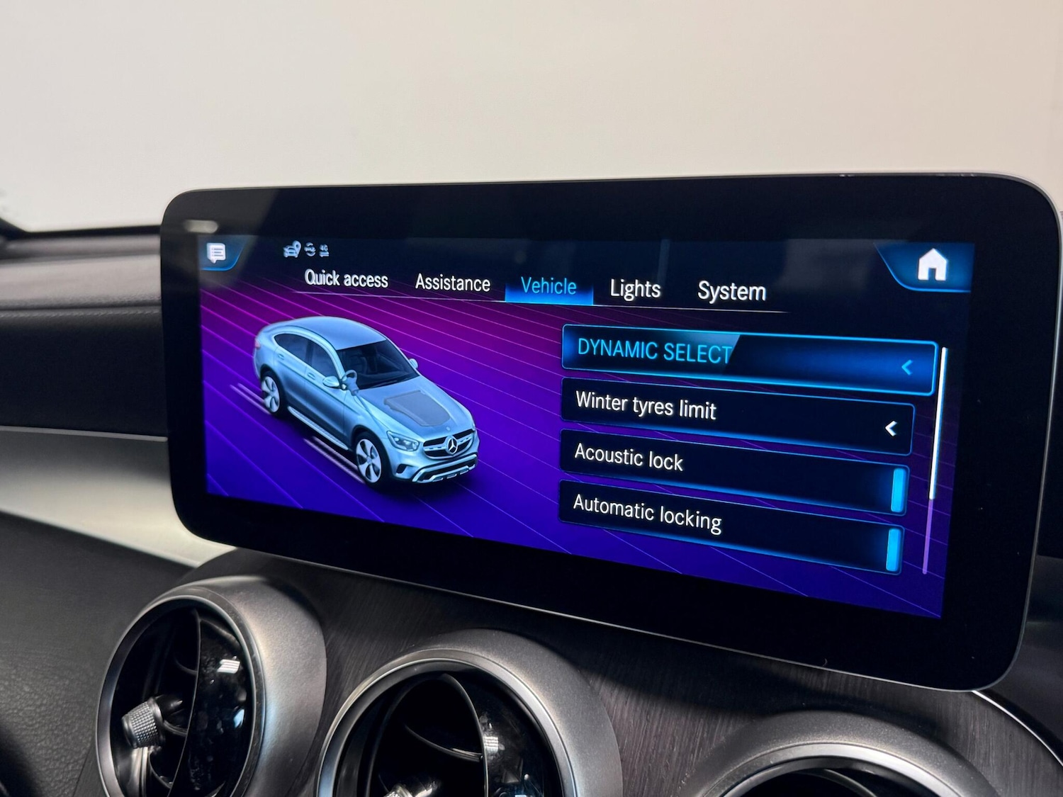 Used Mercedes-Benz GLC 2019 for sale - 76953303: Photo 44