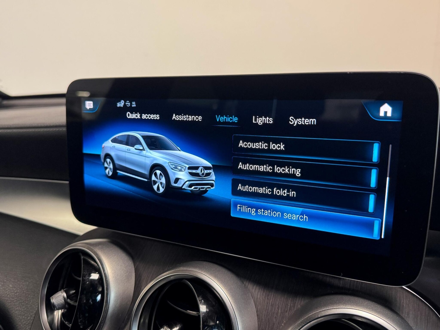 Used Mercedes-Benz GLC 2019 for sale - 76953303: Photo 46