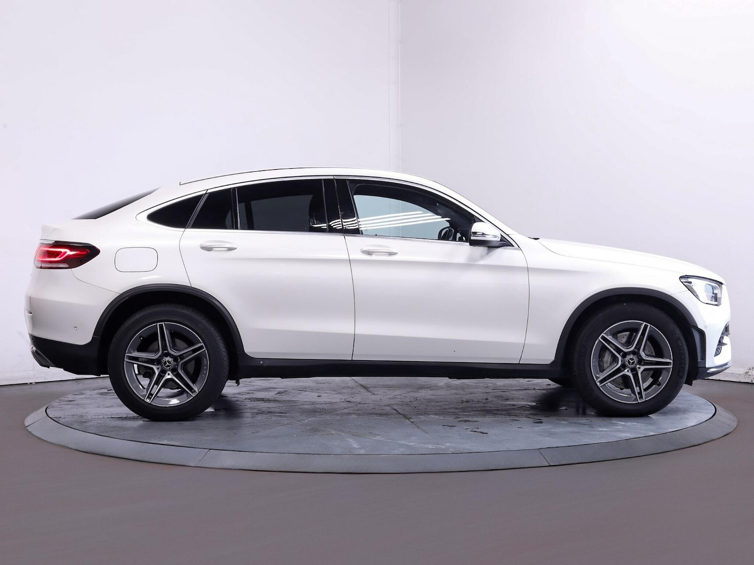 Used Mercedes-Benz GLC 2019 for sale - 76953303: Photo 8
