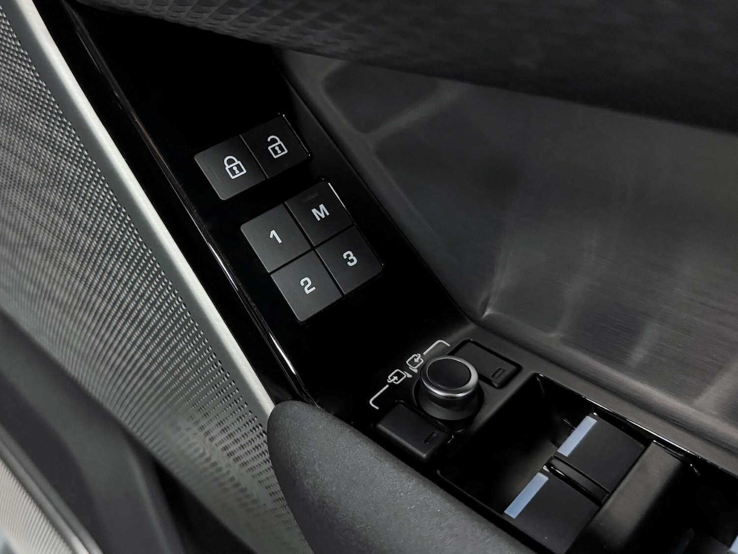 Used Land Rover Range Rover Velar 2022 for sale - 76360820: Photo 16