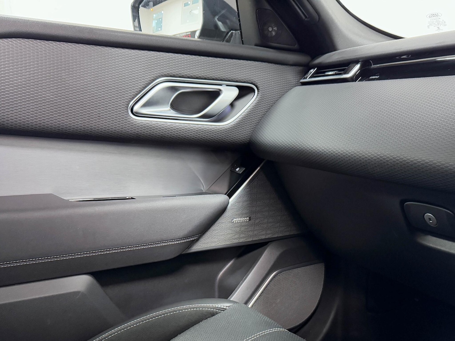 Used Land Rover Range Rover Velar 2022 for sale - 76360820: Photo 29