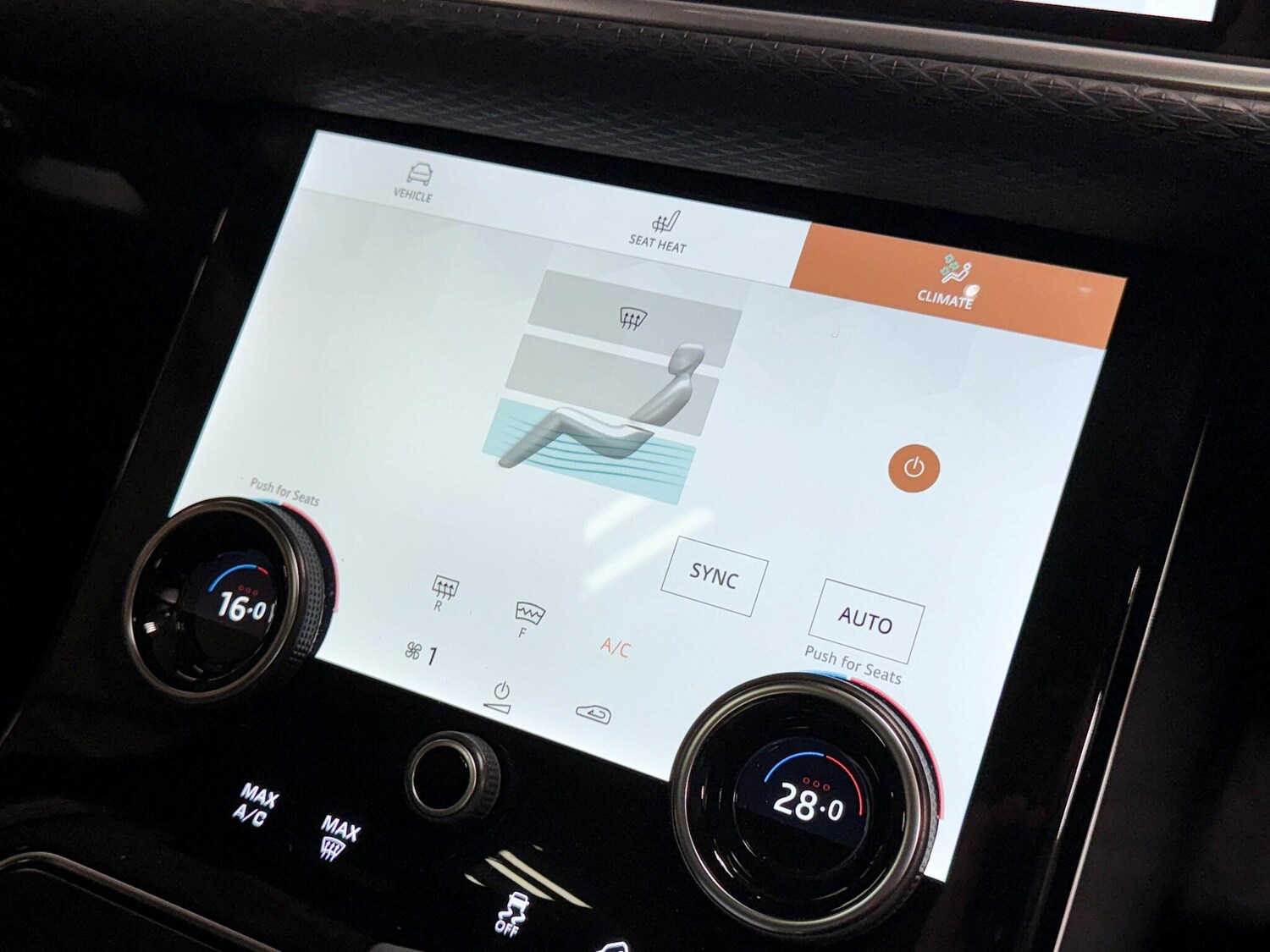 Used Land Rover Range Rover Velar 2022 for sale - 76360820: Photo 35