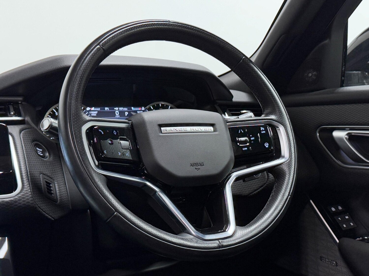 Used Land Rover Range Rover Velar 2022 for sale - 76360820: Photo 37